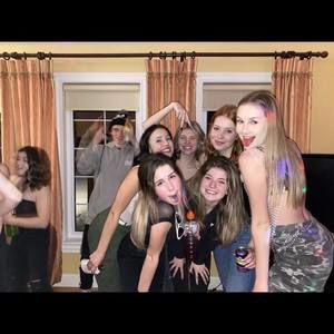 Meet your Posher, Aleah